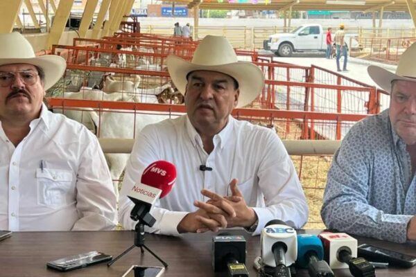 Unión Ganadera de Nuevo León prepara cursos para prevenir plaga del gusano barrenador