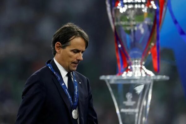 Inter de Milán anuncia salida de su entrenador Simone Inzaghi tras perder final de la Champions League