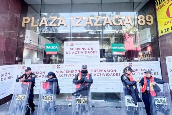 El nuevo giro de Izazaga 89: De productos chinos a las artesanías mexicanas