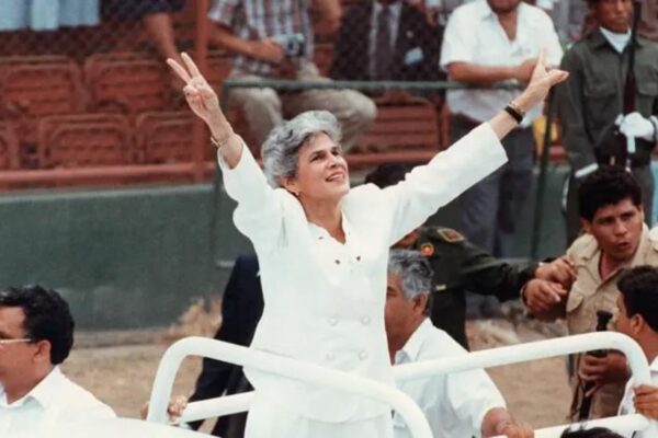 Fallece Violeta Chamorro, la mujer que derrotó a Ortega en Nicaragua y la primera presidenta elegida de América