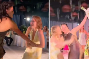 Mujer se vuelve viral por “pelear” por el ramo de una novia de forma “desesperada”