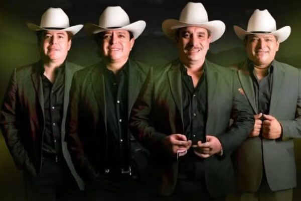 Los Alegres del Barranco responden con música