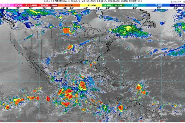 Lluvias intensas azotan el sur y oriente del país; alertan por desarrollos ciclónicos en el Golfo y Pacífico