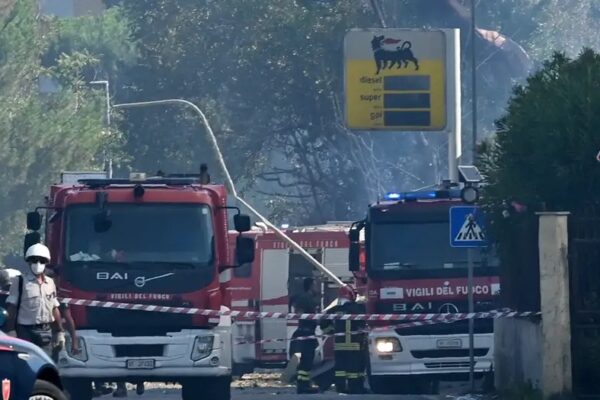 Explosión de gasolinera deja 45 heridos en Roma