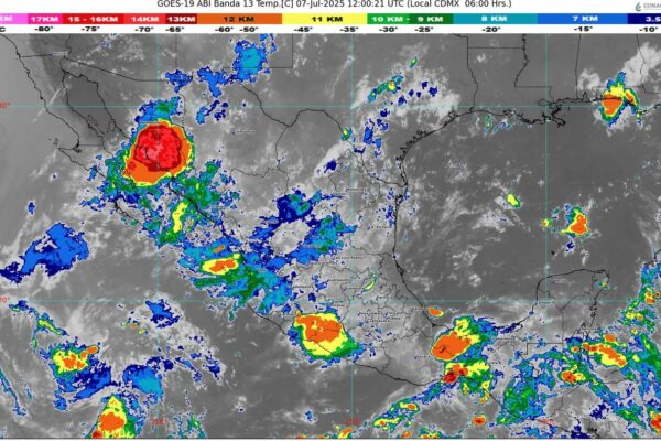 La onda tropical número 9 propiciará lluvias muy fuertes en el país