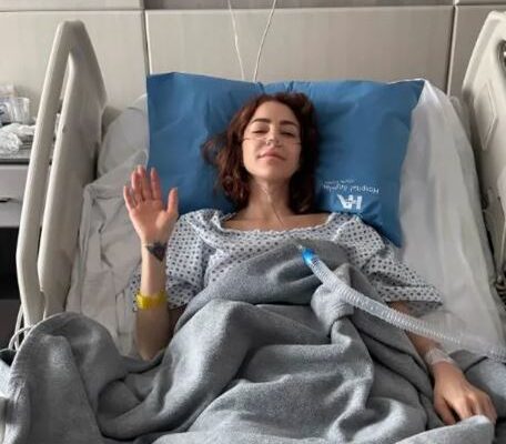 Regina Murguía, cantante de JNS, es operada de emergencia