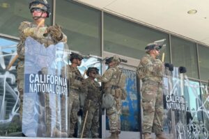 Pentágono retira a dos mil soldados de la Guardia Nacional desplegados en Los Ángeles