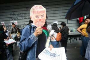 Lanzan Coquí, app que protege a migrantes contra redadas migratorias y une a estadunidenses solitarios