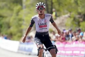 Isaac del Toro finaliza en el top 5 de la Clásica de San Sebastián