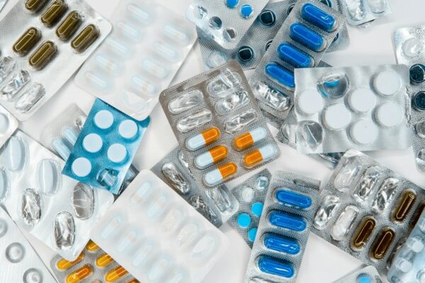 Gobierno anuncia inversiones por 12 mil mdp en sector farmacéutico