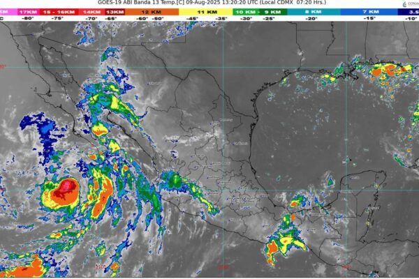 Tormenta tropical Ivo provoca lluvias y oleaje elevado en Baja California Sur