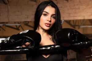 Karely Ruiz se alista para subir al ring
