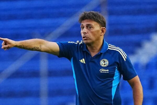 Ángel Villacampa ve con emoción el próximo clásico de América Femenil: “Va a estar duro”