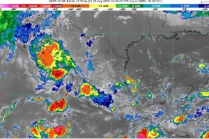 La onda tropical número 27 se desplazará sobre el sureste mexicano