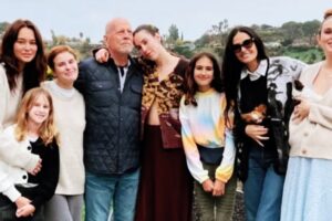 Bruce Willis ya no vive con su familia por la demencia que padece