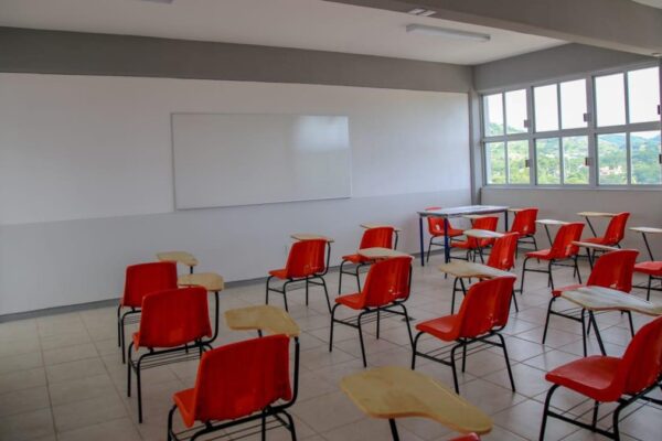 Suspenden regreso a clases en 4 estados
