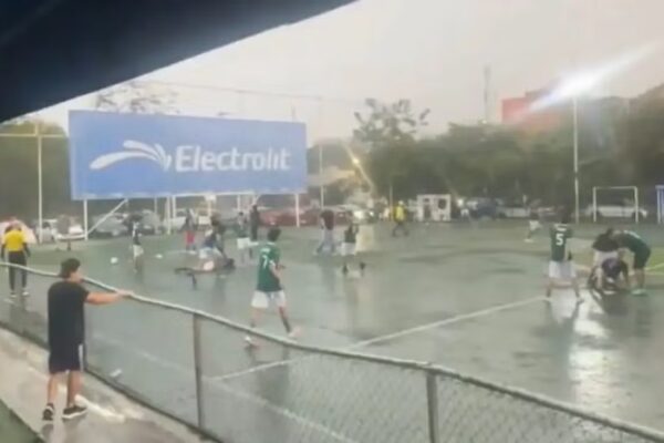 Pelea campal en liga amateur de Guadalajara desata críticas y llamados a sanciones ejemplares