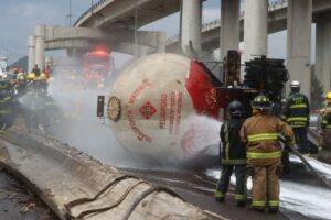 Fallece Fernando Soto Munguía, chofer de la pipa que explotó en Puente de la Concordia, en Iztapalapa