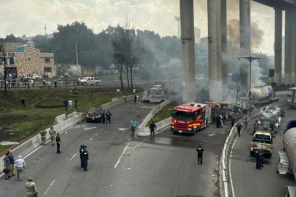 Sube a 28 la cifra de muertos tras explosión de pipa de gas en Puente de La Concordia