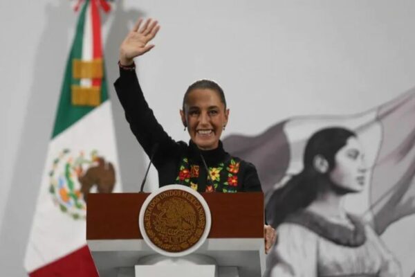 Previo a informe en el Zócalo, Claudia Sheinbaum encabeza tercera conferencia más corta