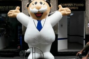 Farmacias Similares crece más en Estados Unidos; apunta ahora hacia Texas y California