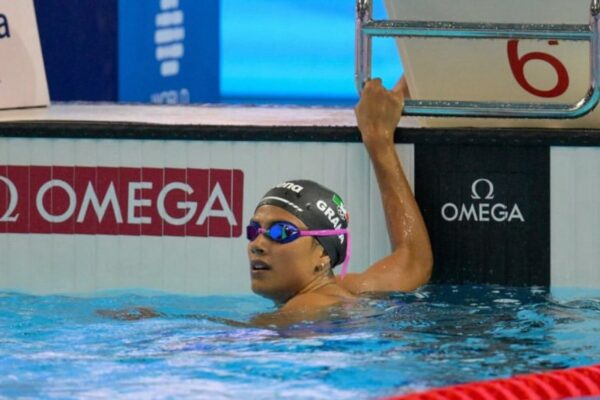 Miranda Grana hace historia en la Copa del Mundo de Natación
