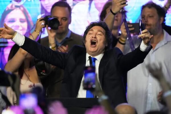 Javier Milei logra mayoría en el Congreso tras elecciones en Argentina