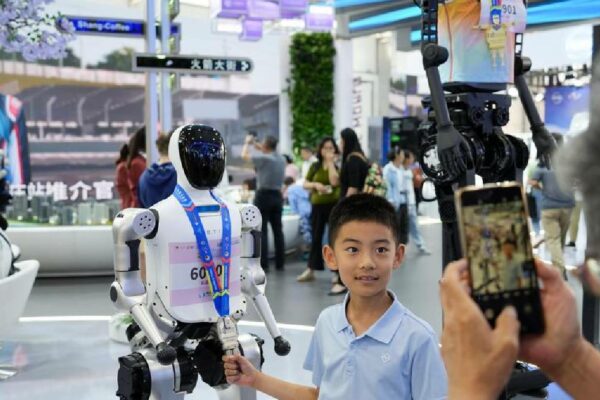 Con más de 2 millones de robots industriales, China encabeza la revolución robótica