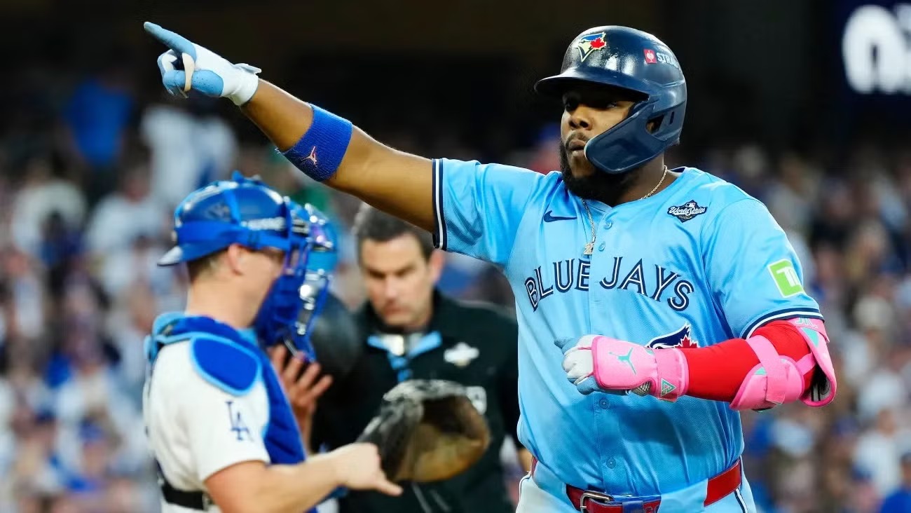 Vladimir Guerrero Jr. hace historia y los Blue Jays empatan la serie mundial ante Dodgers