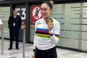 “Todo México es campeón mundial”: Yareli Acevedo tras medalla de oro en ciclismo de pista