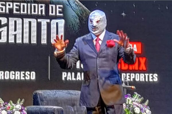 El Hijo del Santo anuncia su última lucha como gladiador en la Ciudad de México