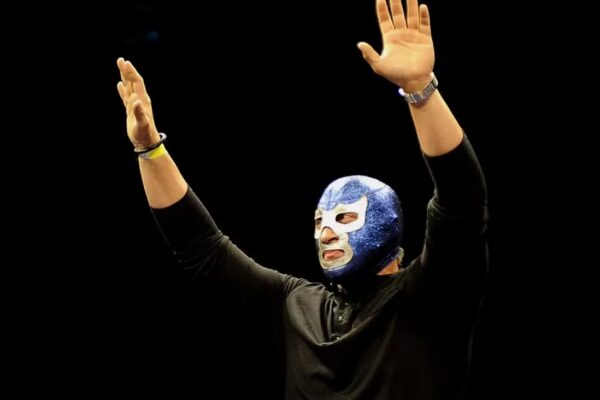 Blue Demon Jr. se encuentra fuera de peligro tras accidente automovilístico, confirman familiares