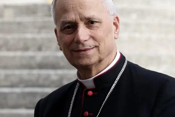 El papa León XIV revela sus cuatro películas favoritas antes de recibir a estrellas de Hollywood