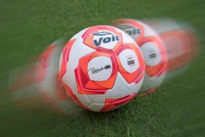 Cruz Azul busca cerrar como líder ante Pumas en el cierre del Apertura 2025