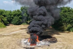 Semar incinera más de dos toneladas de narcóticos asegurados en Chiapas