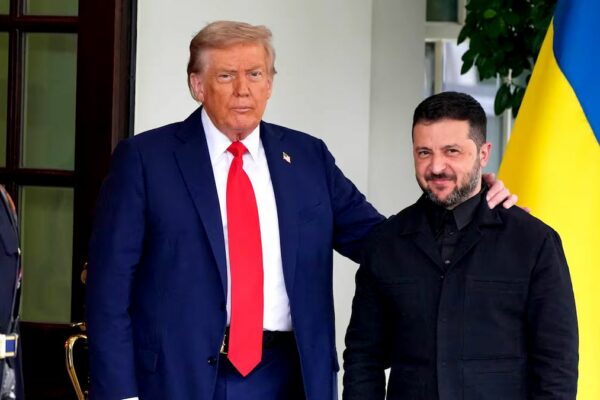 Trump reclama falta de gratitud de Ucrania y presenta plan de paz para acabar con la guerra