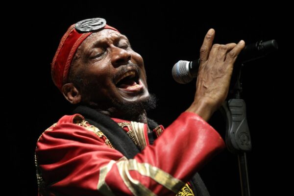 Ruge el reggae tras la partida de Jimmy Cliff, su impulsor global
