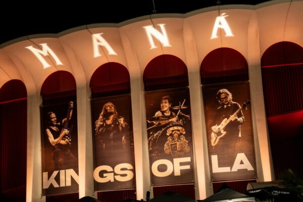 Maná rompe récord como el artista con más conciertos en Los Ángeles