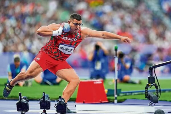 Uziel Muñoz lanza poderoso mensaje a sus compañeros atletas para no perder el foco: “Muchos están aquí no por el deporte, sino por otra cosa”.