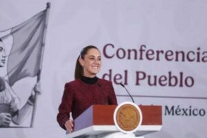 Claudia Sheinbaum da banderazo a Farmacias del Bienestar: “Nueva distribución y alcance de medicamentos para adultos mayores”