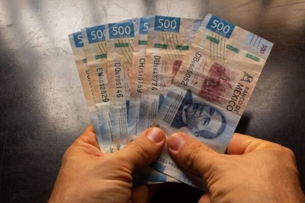 Gobierno de México impulsa salario digno y menos horas de trabajo en 2026