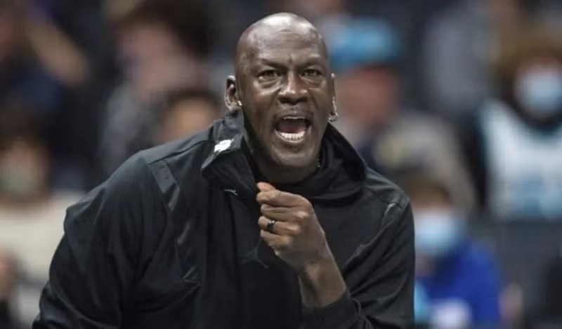 Michael Jordan critica la falta de pasión y la distracción comercial en la NBA actual