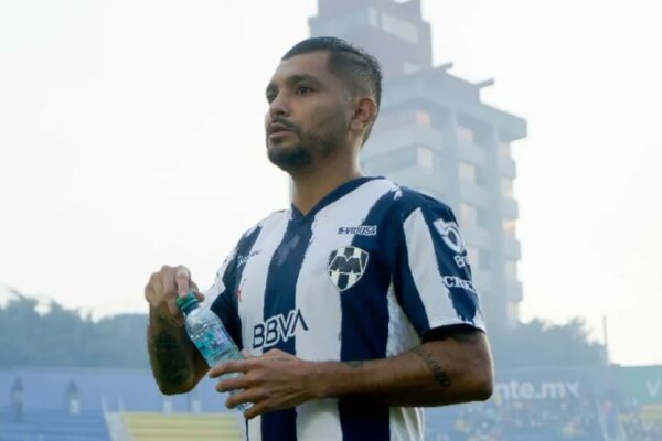 ‘Tecatito’ Corona, el único descartado de Rayados para enfrentar a Toluca