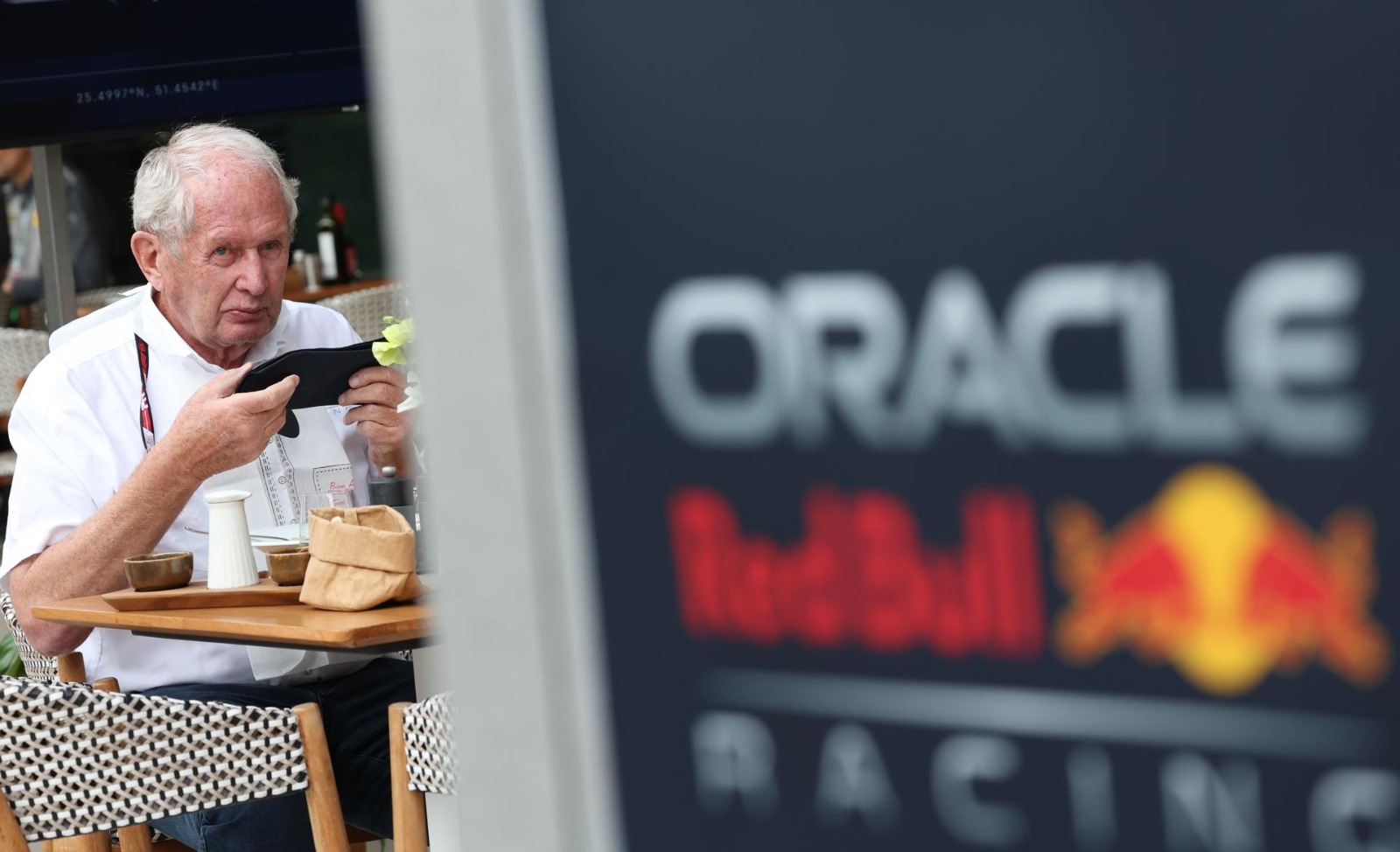 Helmut Marko, con un pie fuera de Red Bull