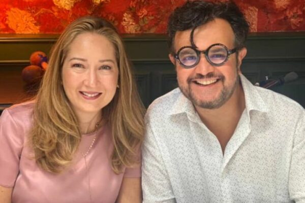 Confirman que Aleks Syntek está en rehabilitación y desmienten que se divorció de Karen Coronado