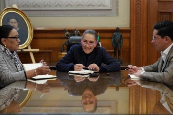 Claudia Sheinbaum invita al Papa León XIV a visitar México