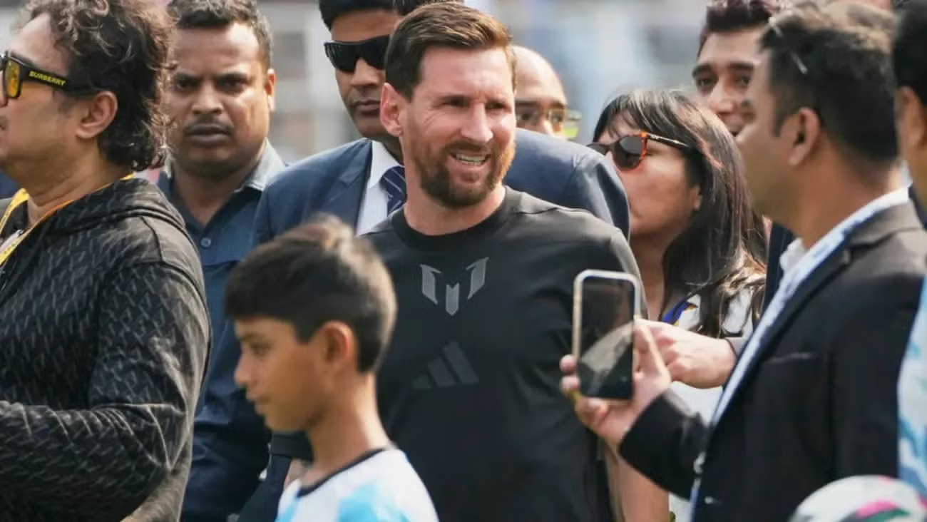 Visita de Lionel Messi a India genera caos y disturbios