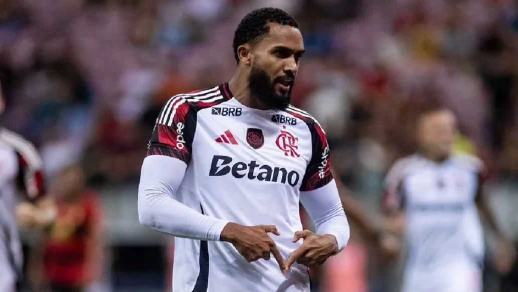 Juninho Vieira, campeón de la Libertadores con Flamengo, cerca de firmar con Pumas para el Clausura 2026