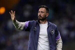 Davide Ancelotti deja de ser director técnico del Botafogo