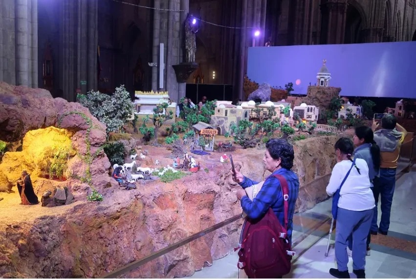 El pesebre ”más grande de Suramérica” desborda fe, creatividad y asombro en Quito
